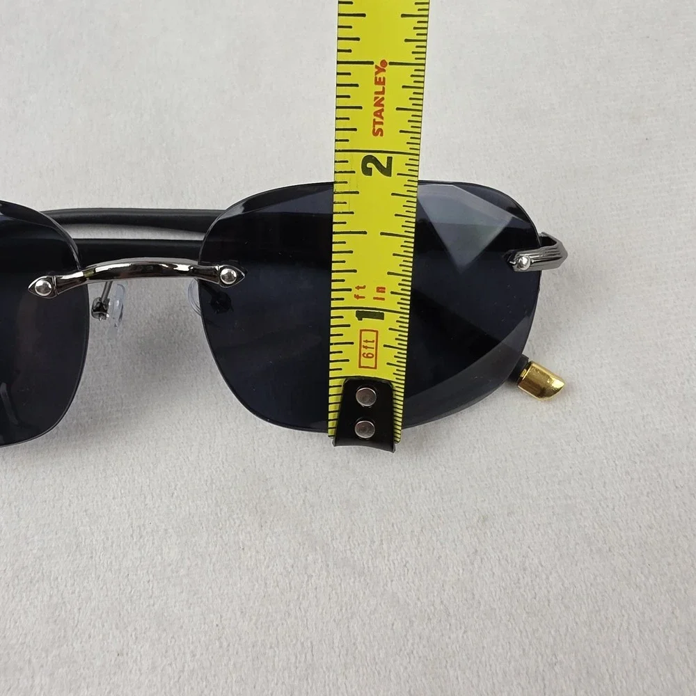 Modern minimalist square lens sunglasses Silver Gold Tips